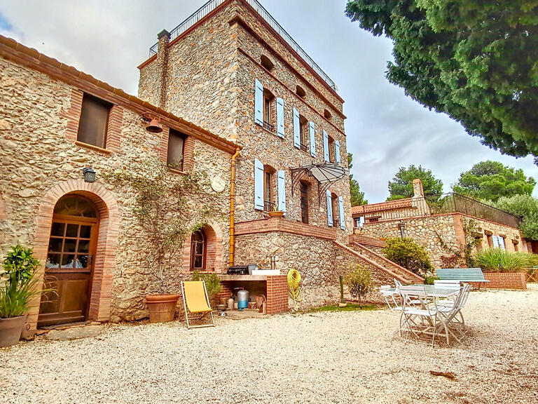 Propriété Perpignan - 8 chambres - 495m²