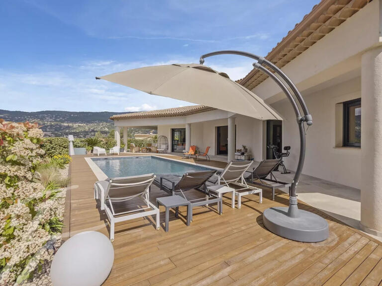 Villa Peymeinade - 3 bedrooms - 209m²