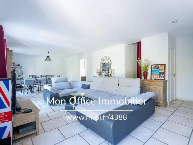 House Peyrolles-en-Provence - 3 bedrooms - 120m²