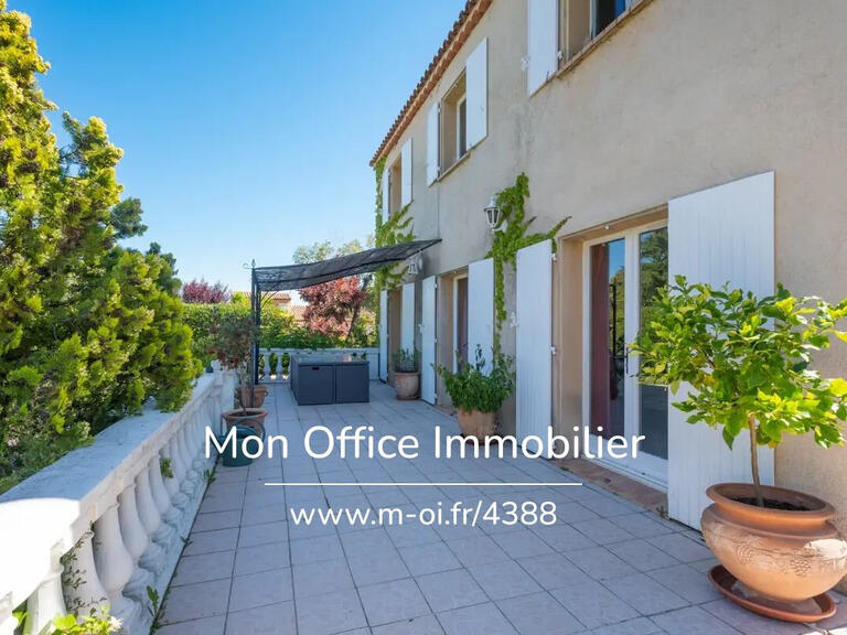 House Peyrolles-en-Provence - 3 bedrooms - 120m²