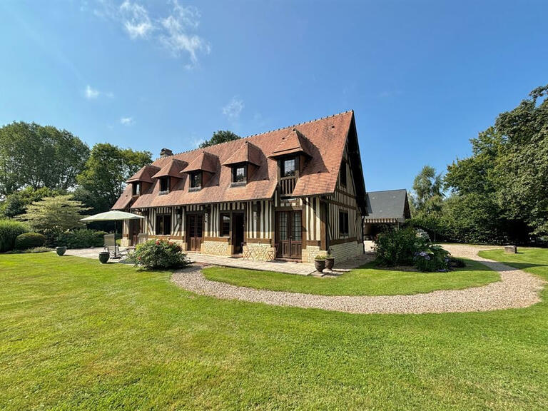 House Pierrefitte-en-Auge - 4 bedrooms - 143m²