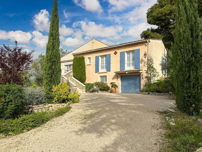 House Pierrevert - 4 bedrooms