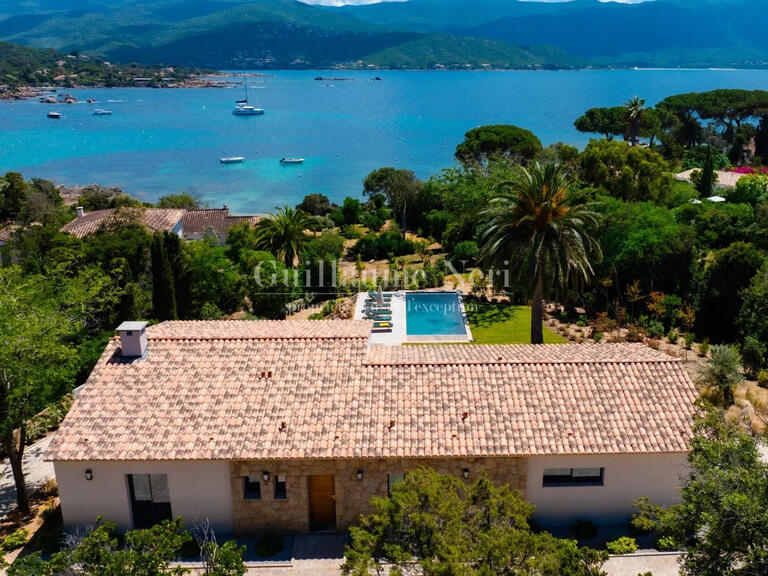 Villa Pietrosella - 4 bedrooms - 2670m²