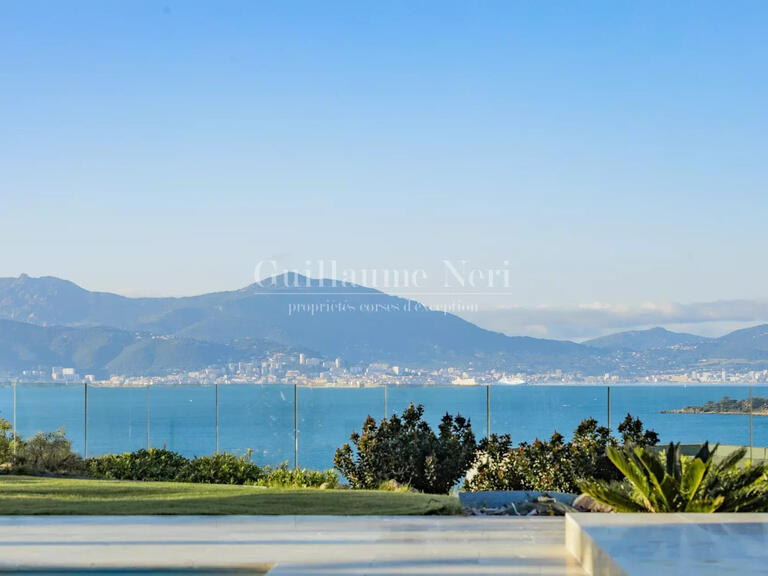 Villa Pietrosella - 4 bedrooms - 192m²