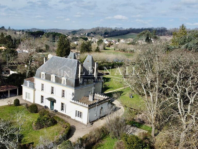 Château Pineuilh - 9 chambres - 570m²