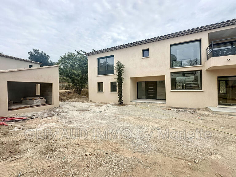 Villa Plan-de-la-Tour - 4 chambres - 240m²