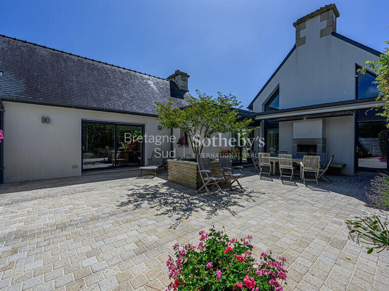 House Plonéour-Lanvern - 3 bedrooms - 300m²