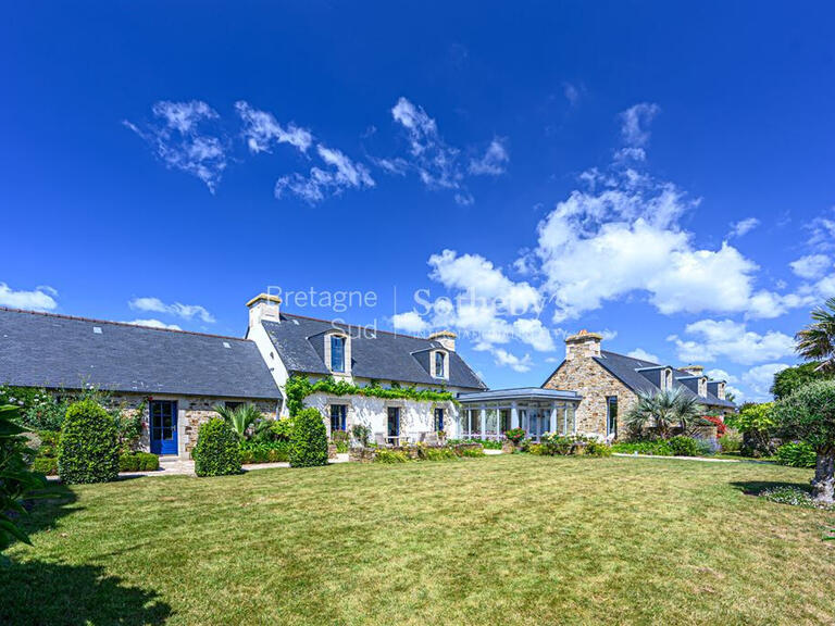 Maison Plonéour-Lanvern - 3 chambres - 300m²