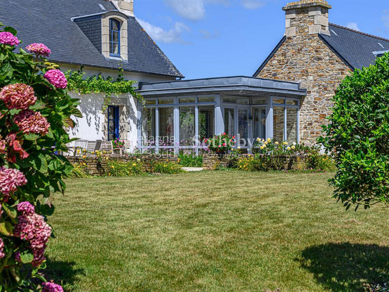 Maison Plonéour-Lanvern - 3 chambres - 300m²