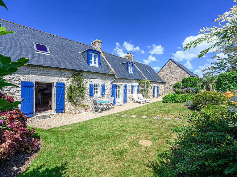 House Plonéour-Lanvern - 4 bedrooms - 180m²