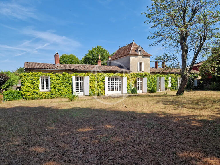 House Podensac - 6 bedrooms - 344m²