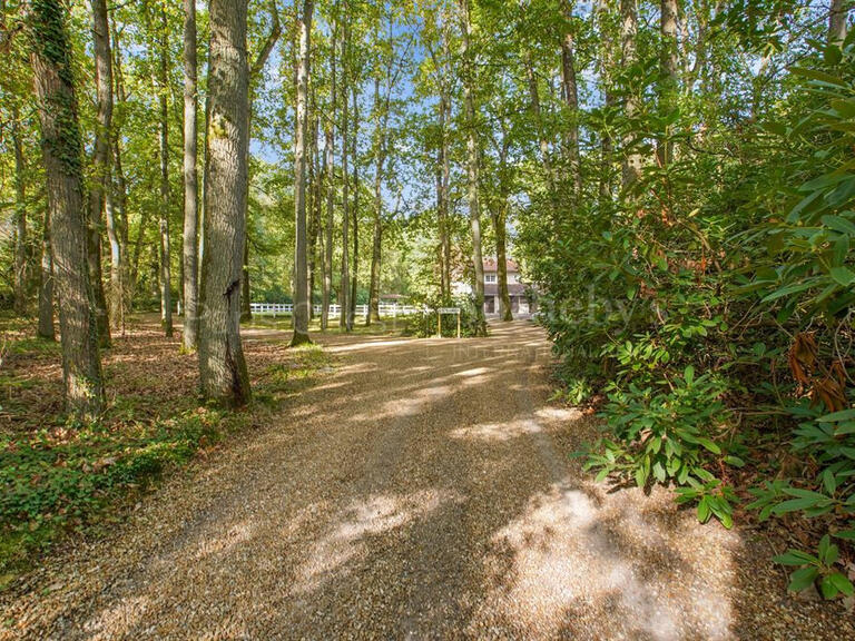 Maison Poigny-la-Forêt - 4 chambres - 425m²