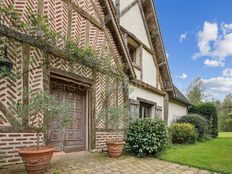 Maison Poigny-la-Forêt - 5 chambres - 313m²