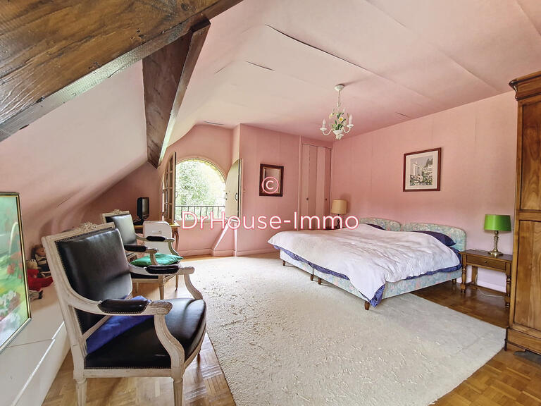 Villa Poigny-la-Forêt - 7 chambres - 337m²