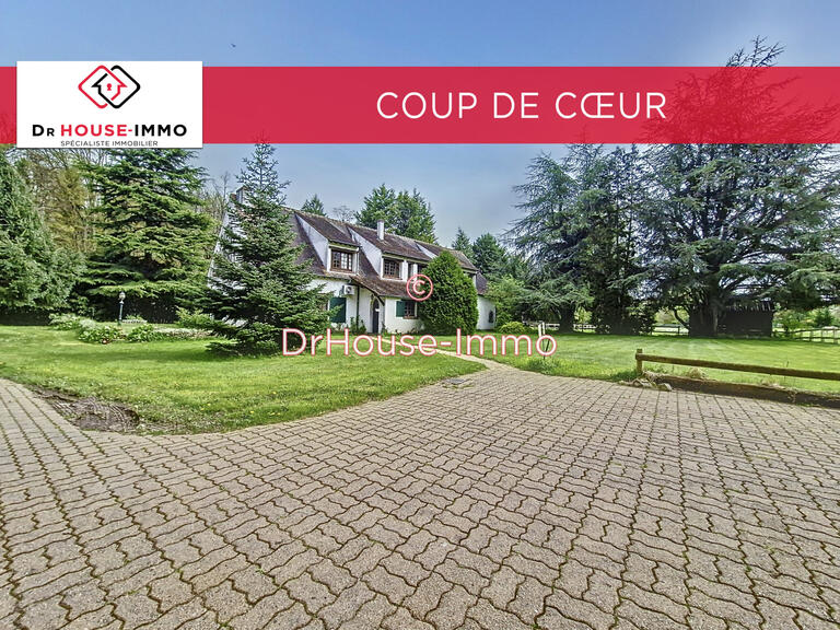 Villa Poigny-la-Forêt - 7 chambres - 337m²