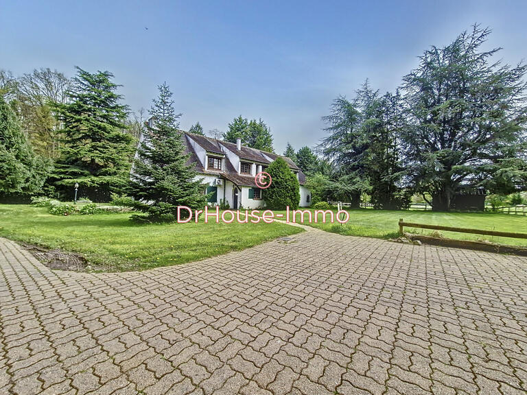 Villa Poigny-la-Forêt - 7 chambres - 337m²