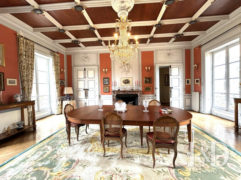 Château Poitiers - 8 chambres - 632m²