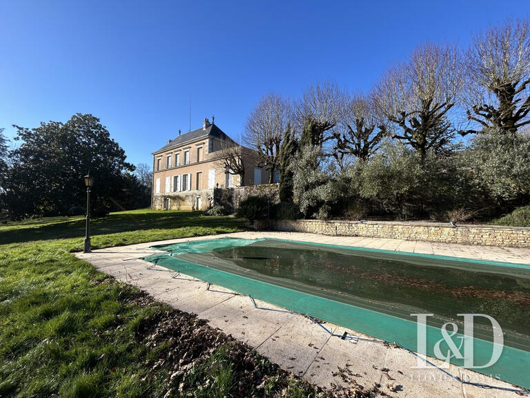 Château Poitiers - 8 chambres - 632m²