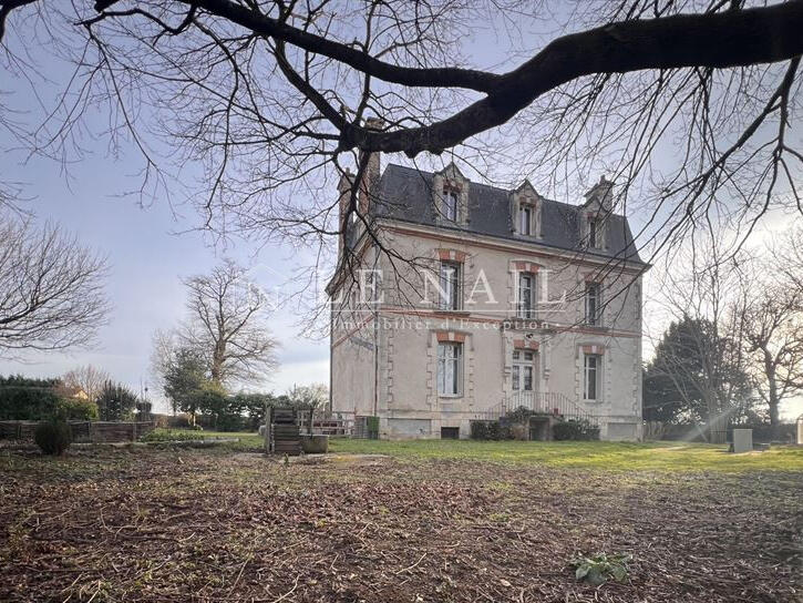 Maison Poitiers - 8 chambres - 315m²