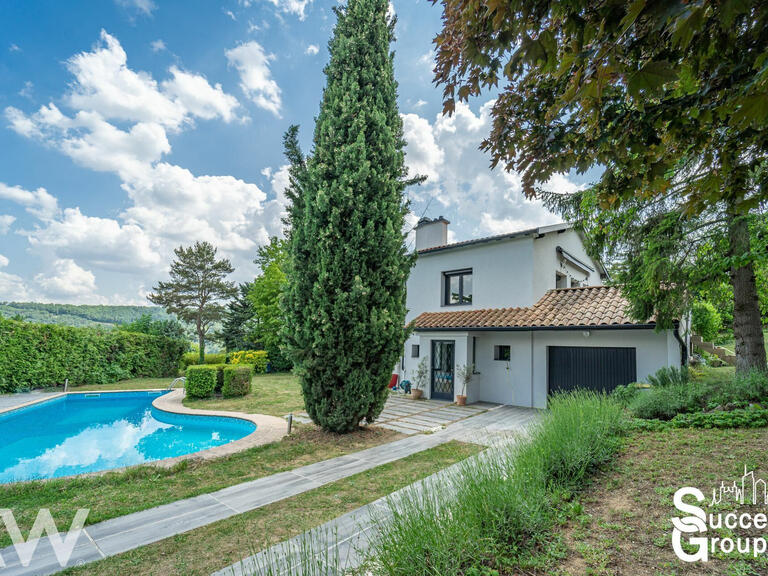 Villa Poleymieux-au-Mont-d'Or - 4 bedrooms - 147m²