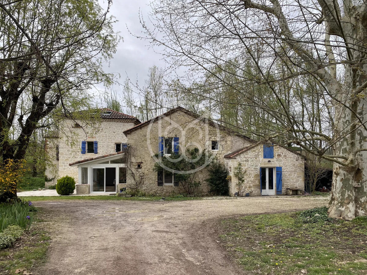 House Pont-du-Casse