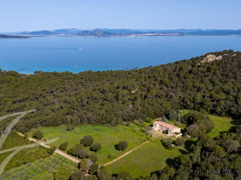 Property porquerolles - 12 bedrooms - 448m²