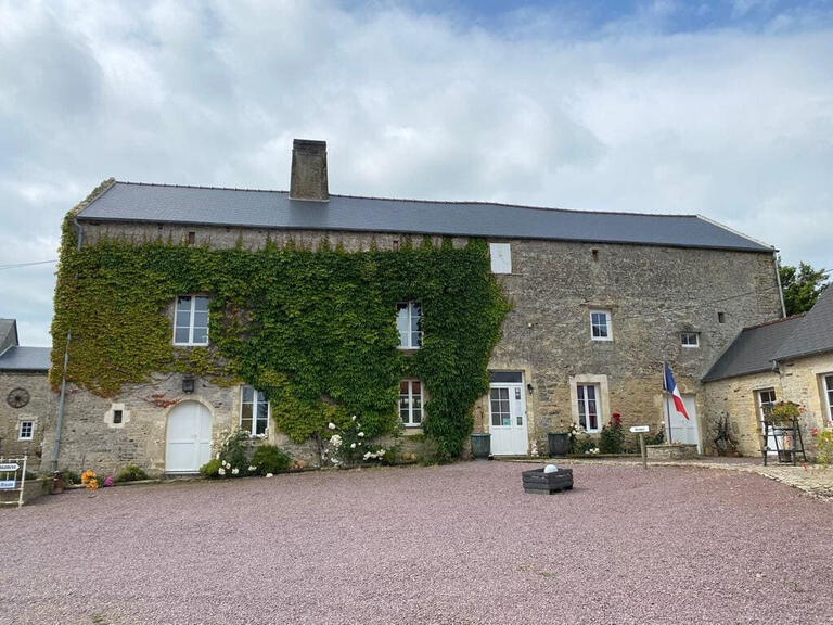 Propriété Port-en-Bessin-Huppain - 10 chambres - 400m²