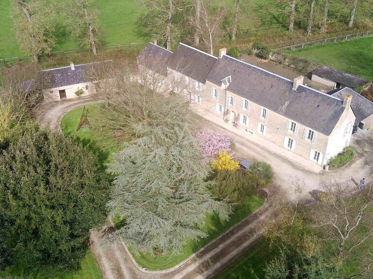 Vente Propriété Port-en-Bessin-Huppain - 8 chambres