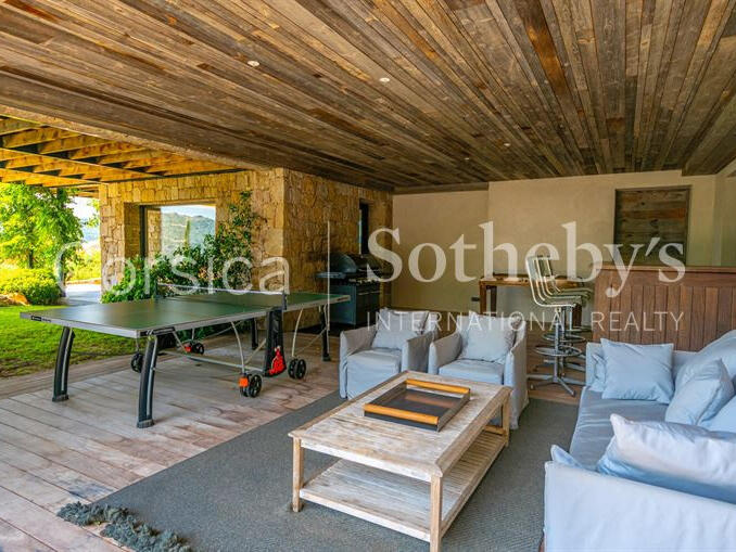 Maison Porto-Vecchio - 6 chambres - 470m²