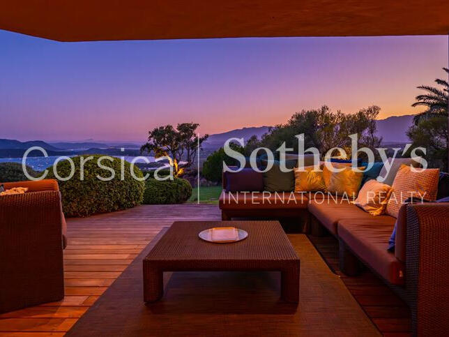 House Porto-Vecchio - 4 bedrooms - 350m²