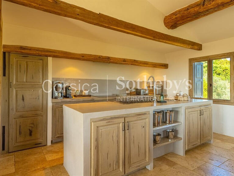 Maison Porto-Vecchio - 4 chambres - 133m²