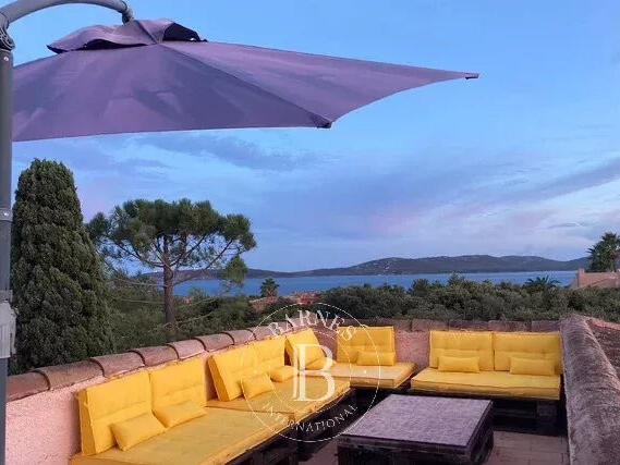 Villa Porto-Vecchio - 5 chambres - 250m²