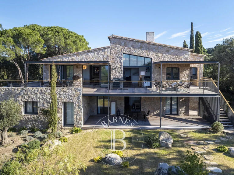 Villa Porto-Vecchio - 8 chambres - 300m²