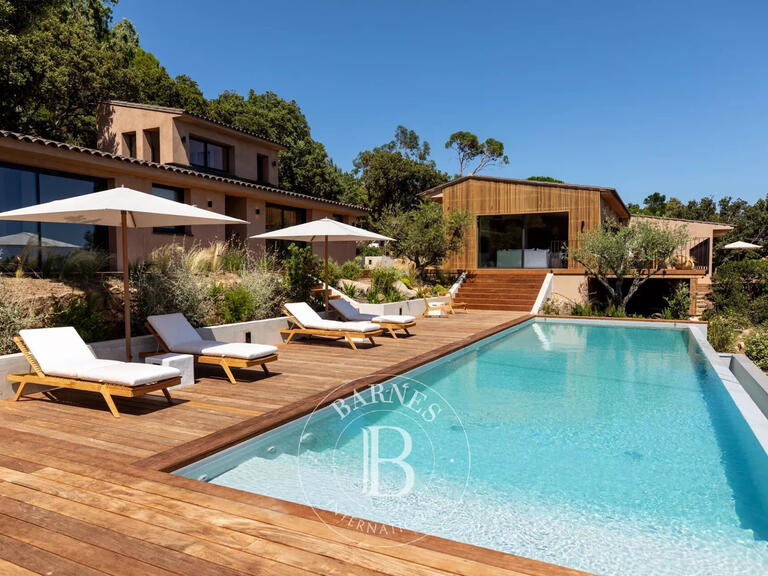 Villa Porto-Vecchio - 6 chambres - 300m²