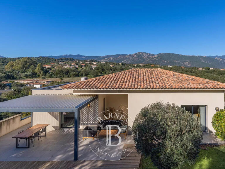 Villa Porto-Vecchio - 3 bedrooms - 150m²