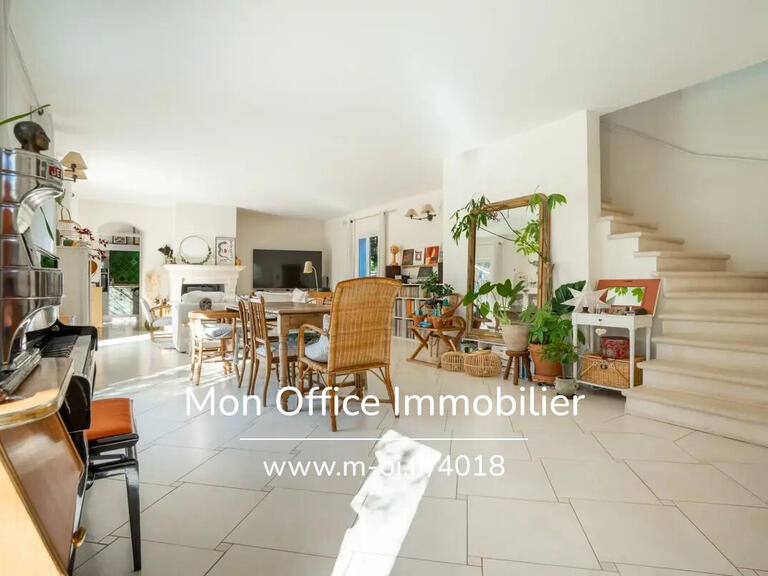 House Pourrières - 3 bedrooms - 140m²