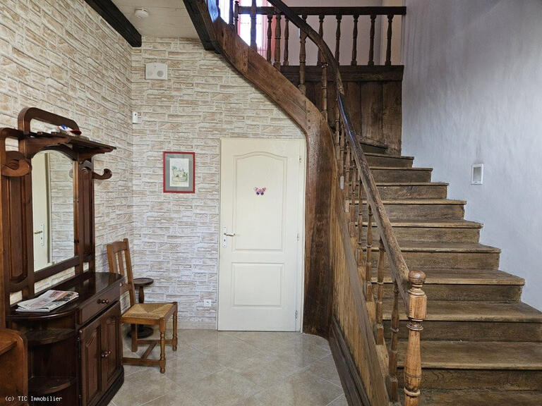 Maison Poursac - 4 chambres - 210m²