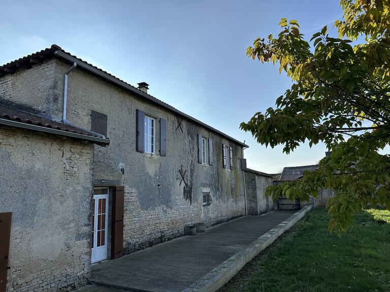 Maison Poursac - 4 chambres - 210m²