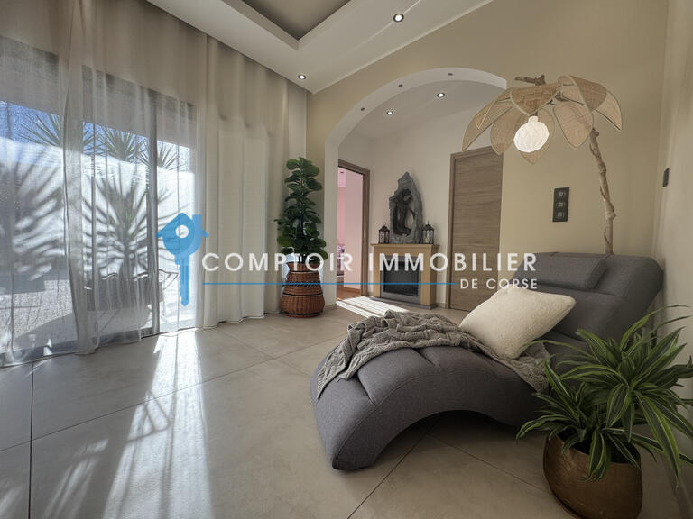 Villa Prunelli-di-Fiumorbo - 4 bedrooms - 141m²