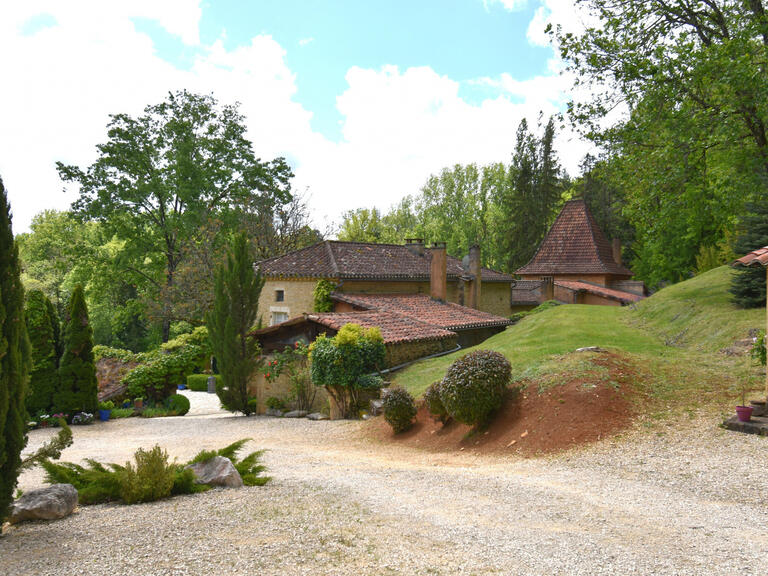 House Puy-l'Évêque - 10 bedrooms - 322m²