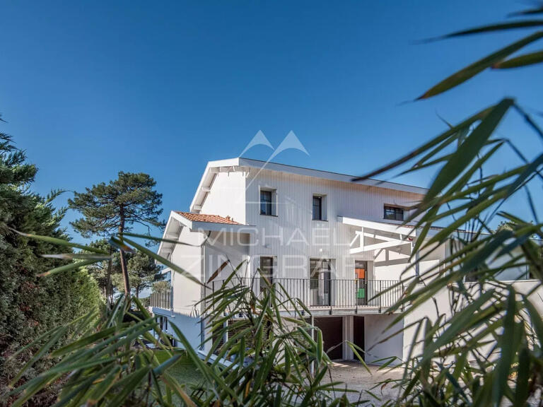 Maison Pyla-sur-mer - 5 chambres - 238m²