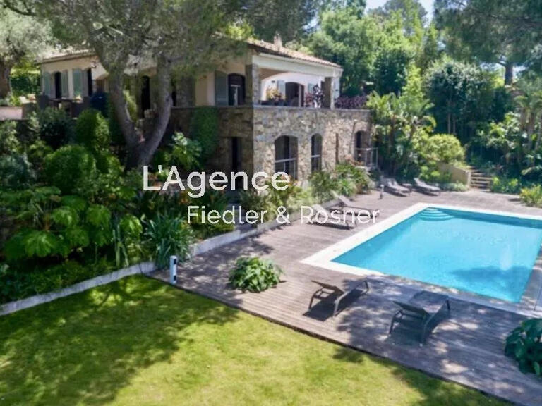 Villa Ramatuelle - 5 bedrooms - 2120m²