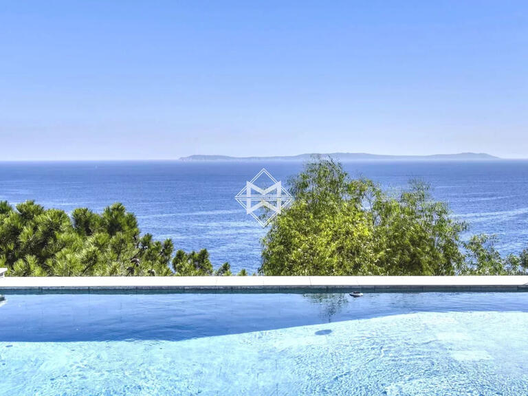 Villa Rayol-Canadel-sur-Mer - 4 chambres - 220m²