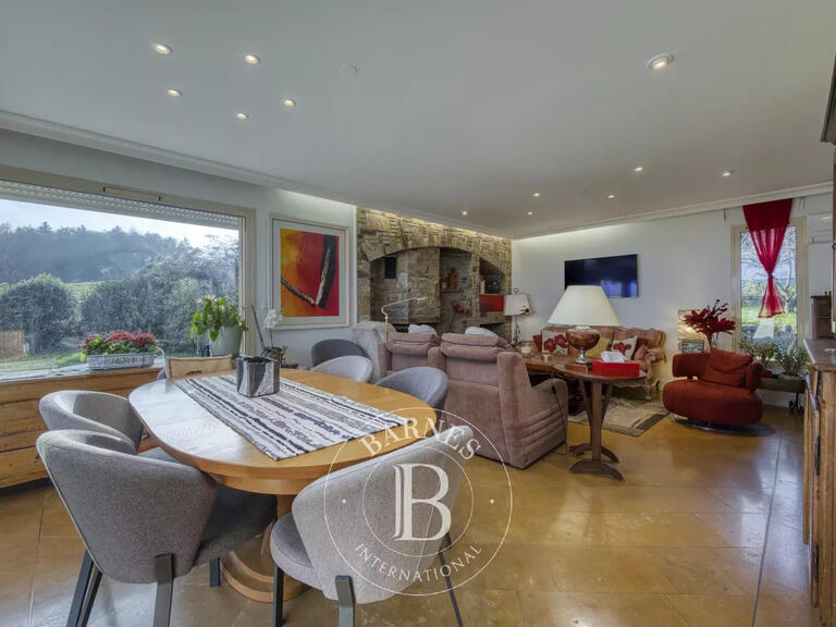 Maison Reignier - 3 chambres - 253m²