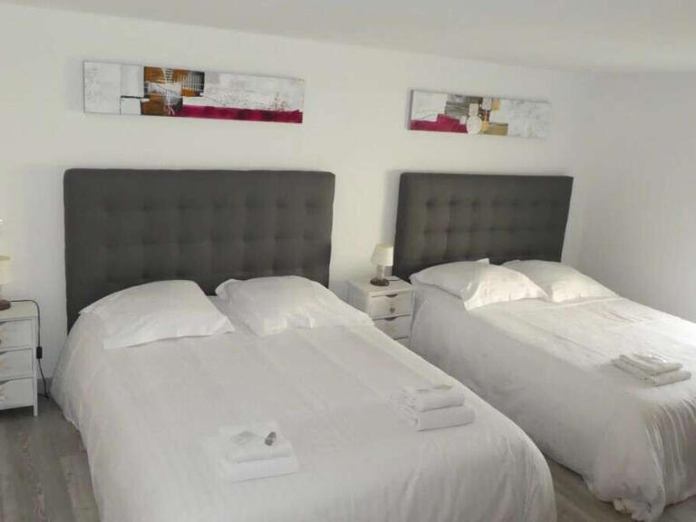 Property Reims - 21 bedrooms