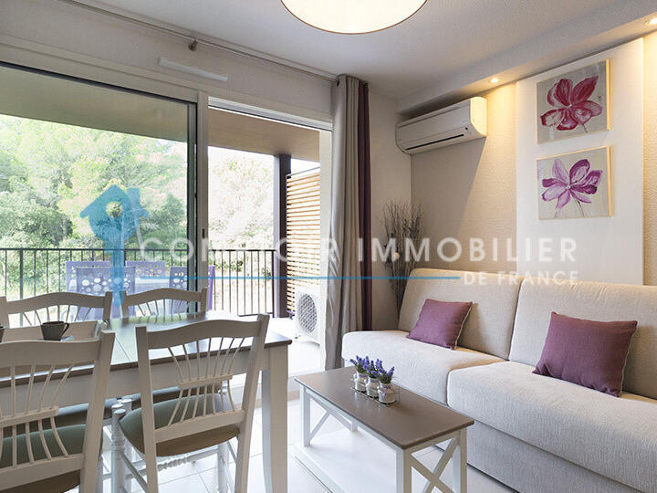 Maison Remoulins - 631m²