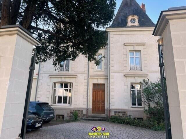 House Rezé - 9 bedrooms