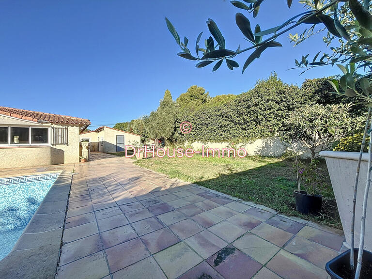 Villa Rognac - 3 bedrooms - 145m²