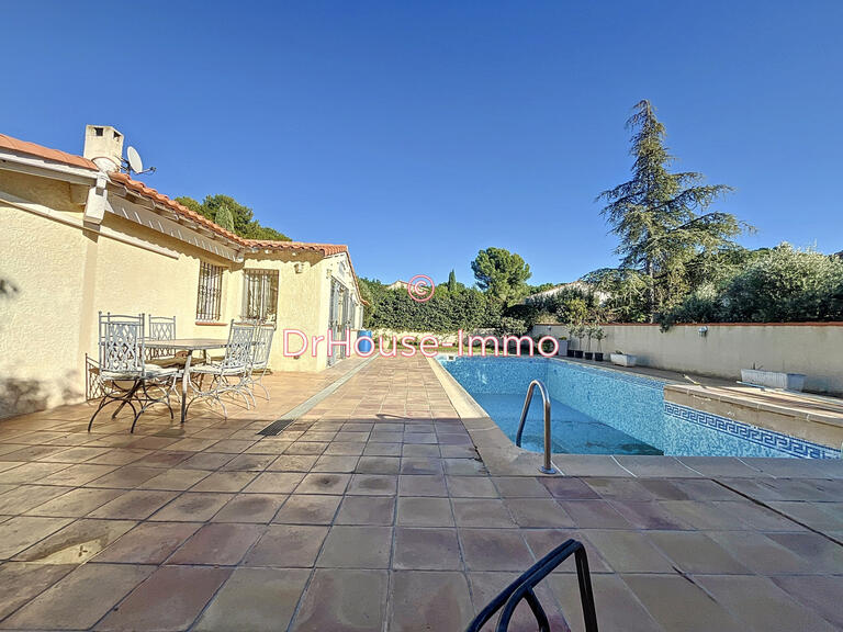 Villa Rognac - 3 bedrooms - 145m²