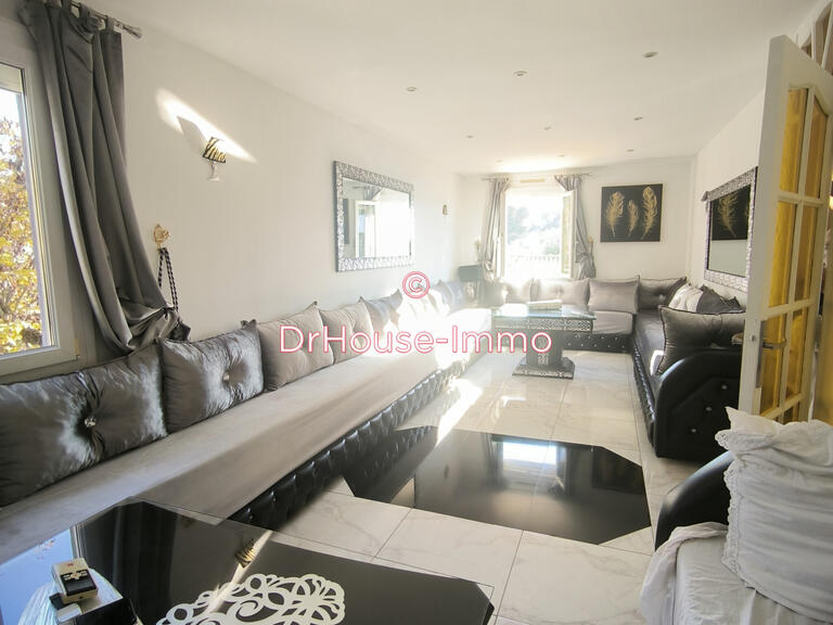 Villa Rognac - 4 chambres - 180m²